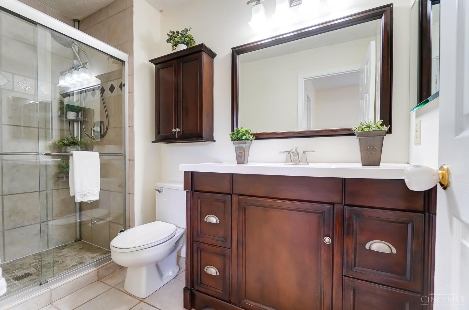 8852 Rambling Ridge Drive West Chester, OH 45069 - Photo 15 of 29 Gallery Image 15