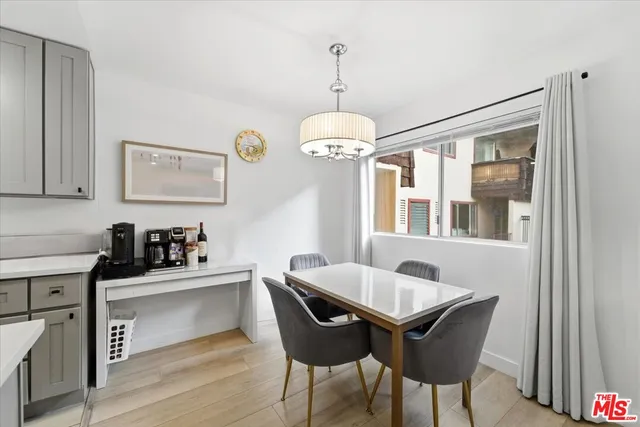 $549,000 | 5414 Newcastle Avenue, Unit 26, Encino, CA 91316