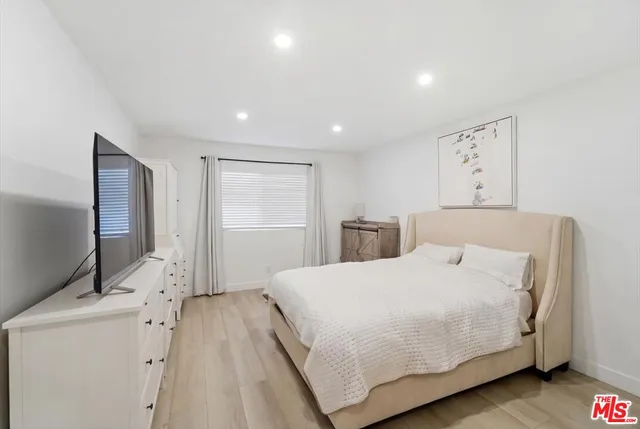 $549,000 | 5414 Newcastle Avenue, Unit 26, Encino, CA 91316