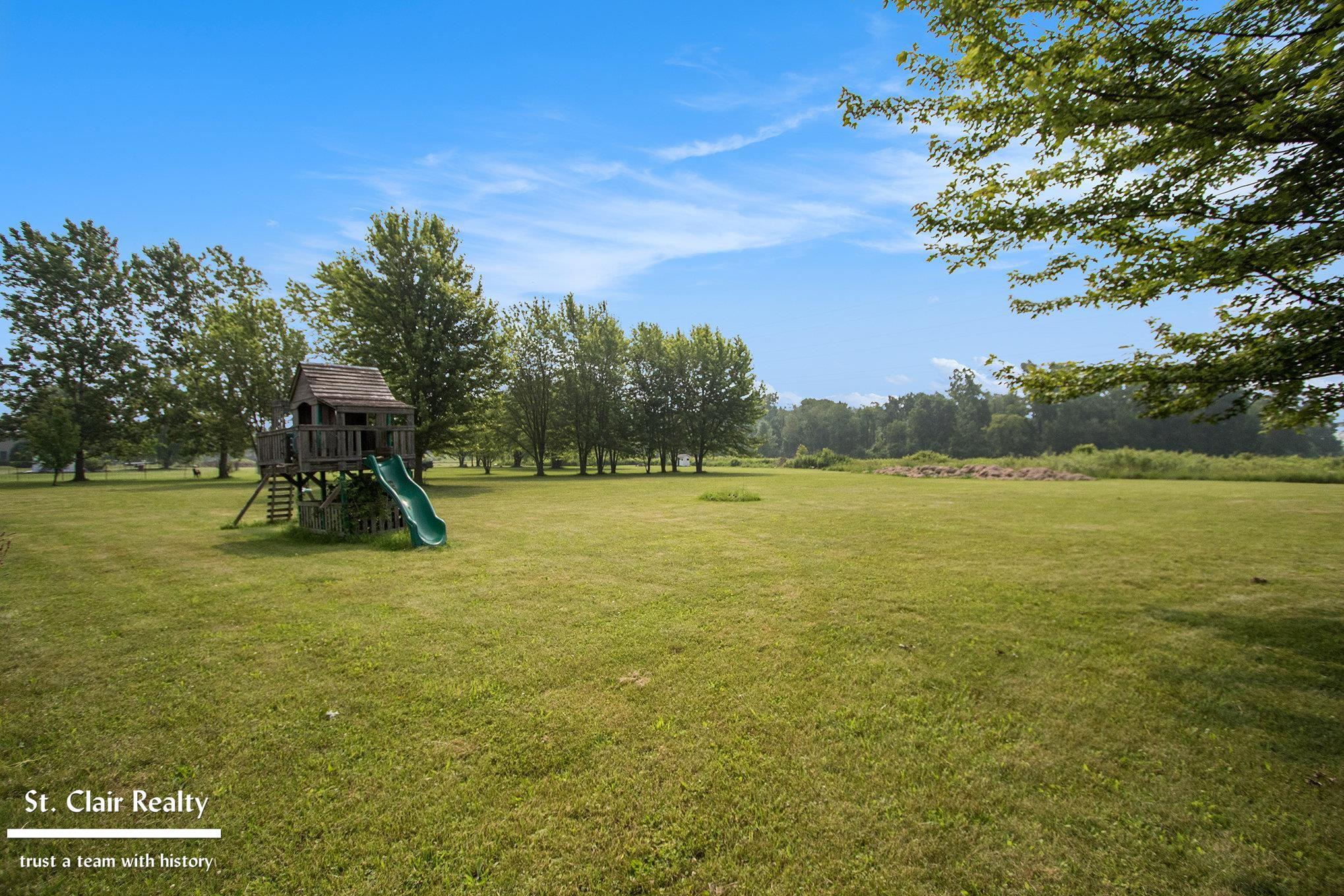 9229 Lambs Road Goodells, MI 48027 - Photo 18 of 24 50114059-17.JPG