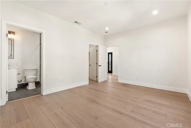 a view of an empty room and a gallery