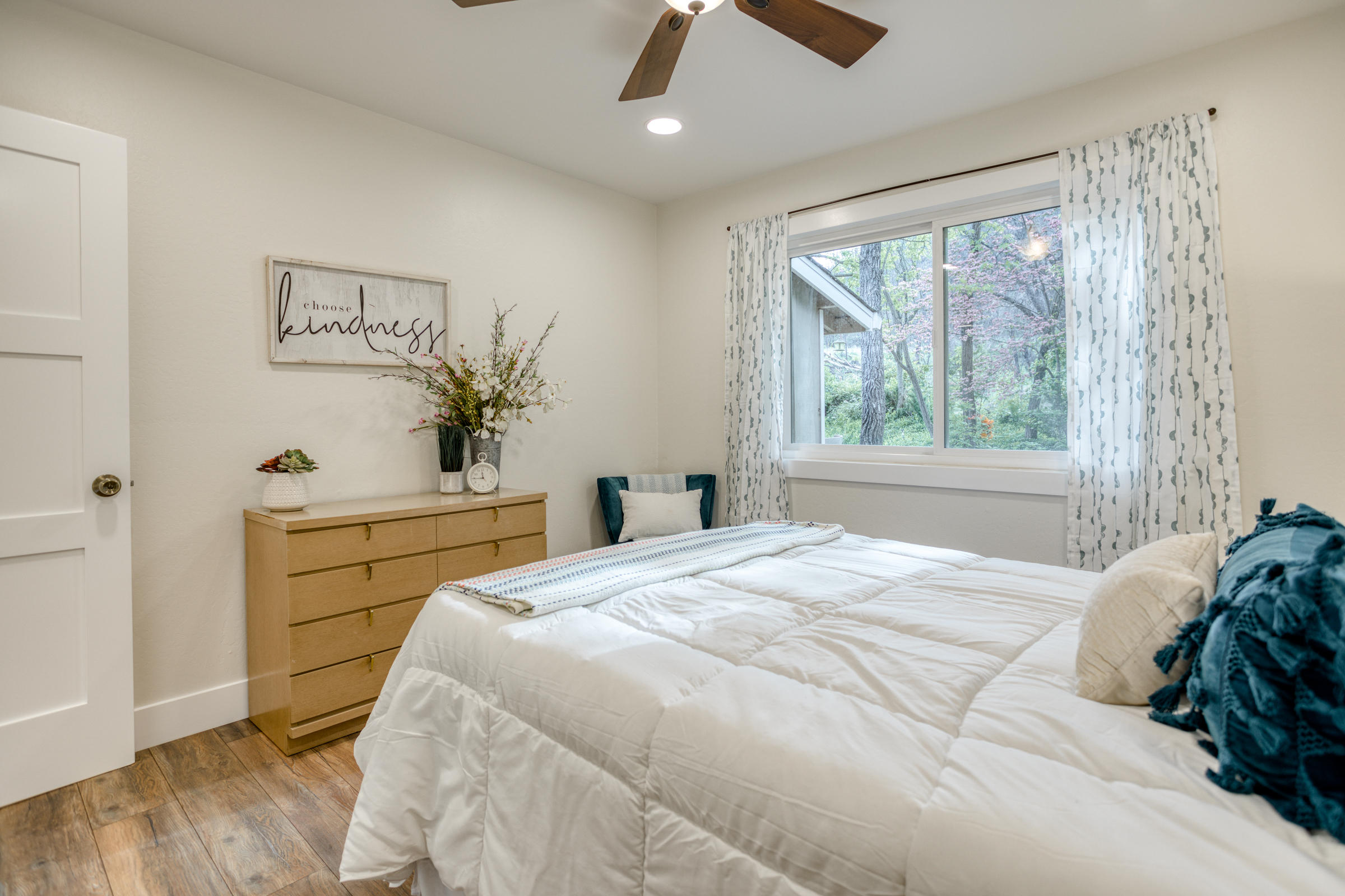 16227 Trinity Mountain Road French Gulch, CA 96033 - Photo 54 of 128 Bedroom #3