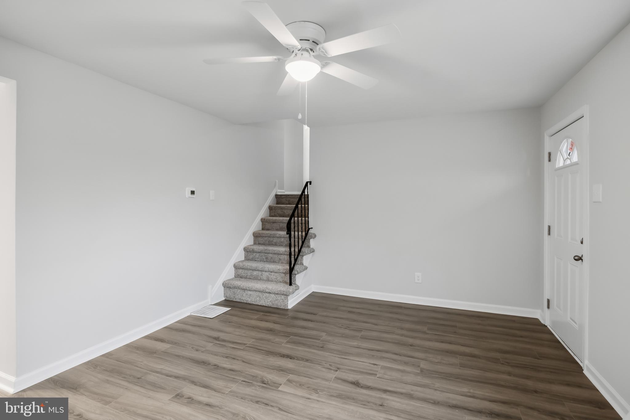 222 Aman Place Clementon, NJ 08021 - Photo 3 of 19