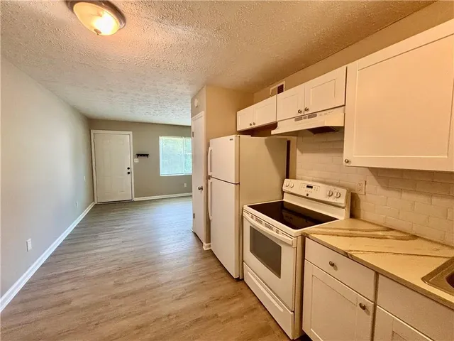 $1,100 | 6077 Pine Street, Unit 4, Austell, GA 30106