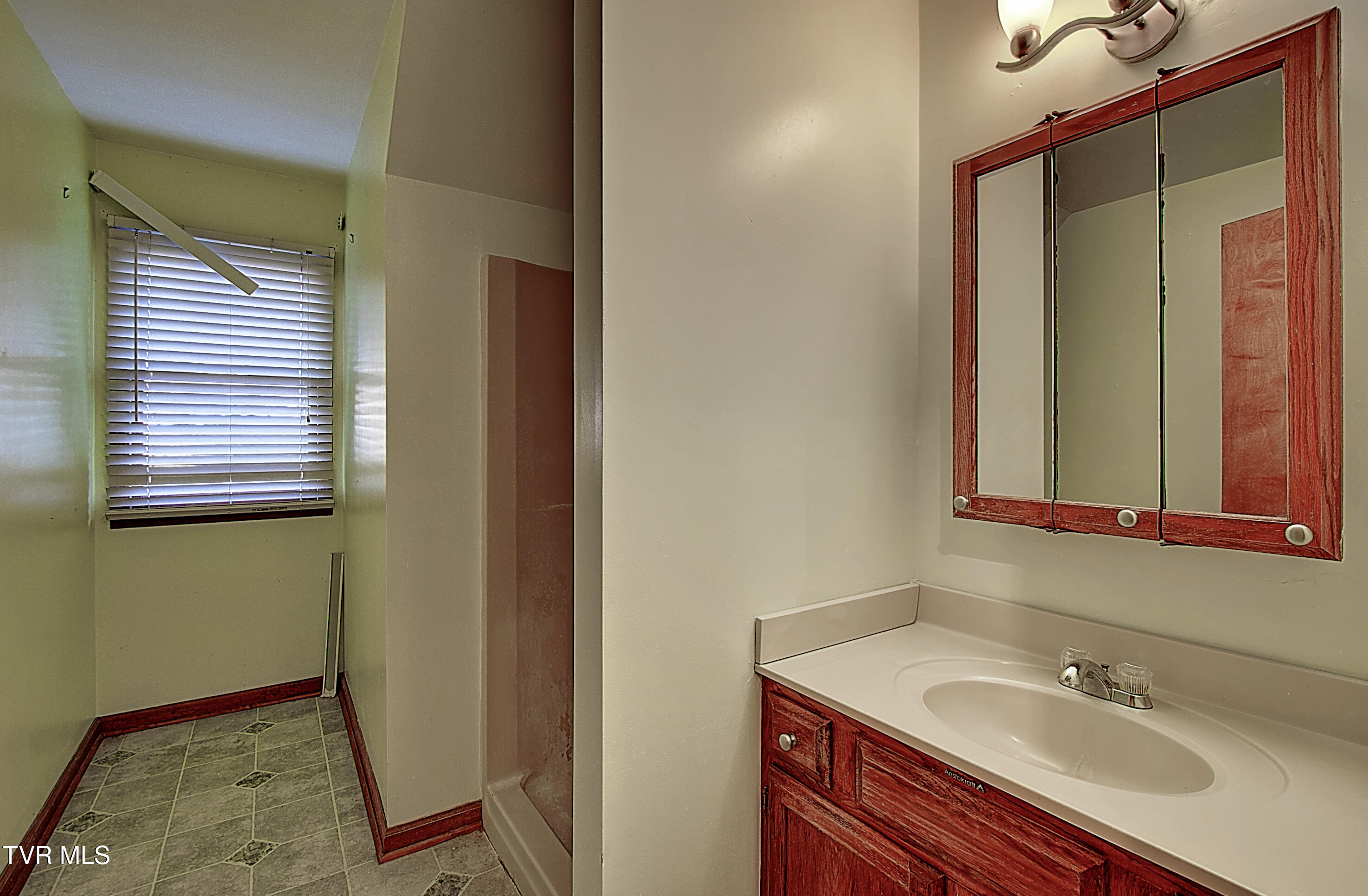 143 Horton Ridge Road Erwin, TN 37650 - Photo 32 of 42 31