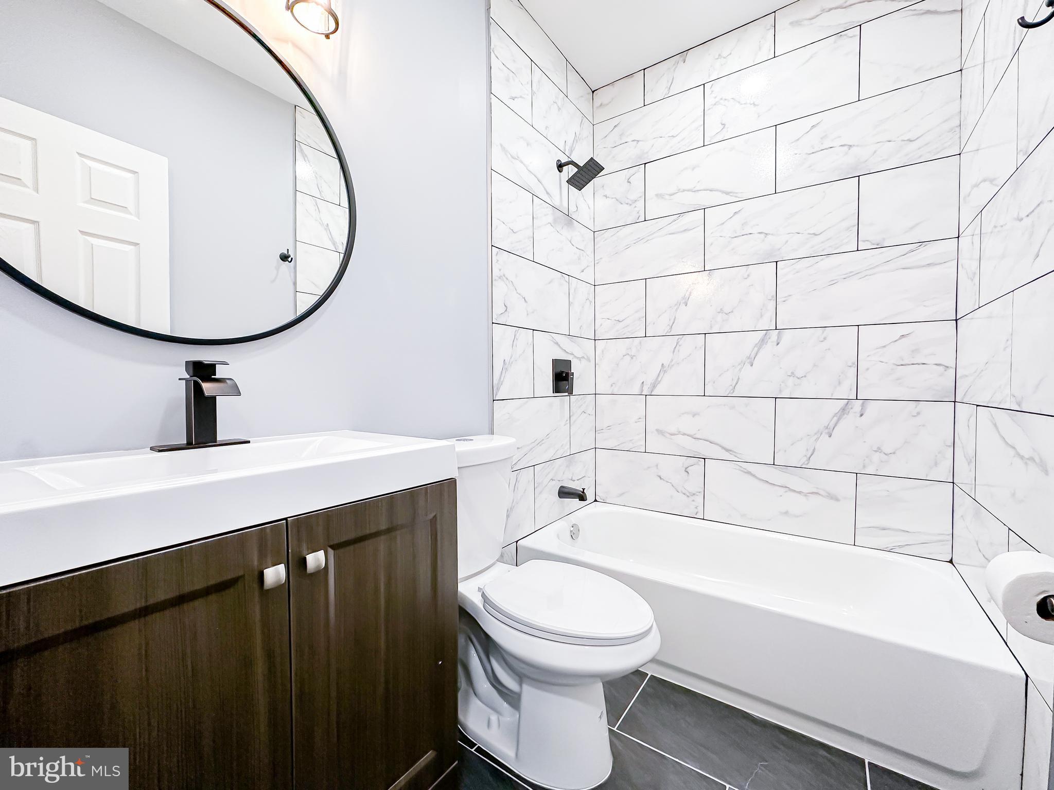 5125 Chestnut Street Philadelphia, PA 19139 - Photo 18 of 36 Hallway Bathroom