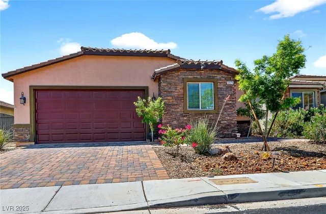 $399,990 | 2079 Port Royal Drive, Laughlin, NV 89029