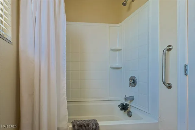 $399,990 | 2079 Port Royal Drive, Laughlin, NV 89029