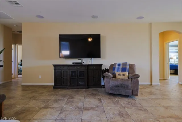 $399,990 | 2079 Port Royal Drive, Laughlin, NV 89029