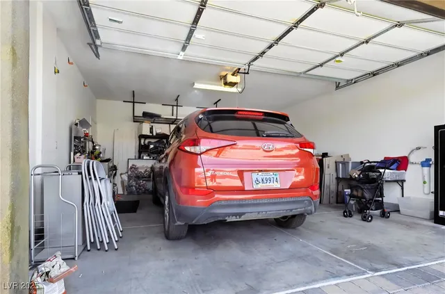 $399,990 | 2079 Port Royal Drive, Laughlin, NV 89029