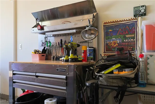 $399,990 | 2079 Port Royal Drive, Laughlin, NV 89029