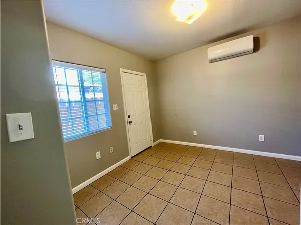 $1,900 | 16773 Randall Avenue, Unit A, Fontana, CA 92335