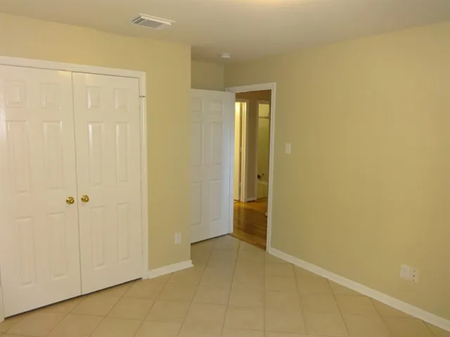 $2,650 | 104 Laguna Pointe Drive, League City, TX 77573