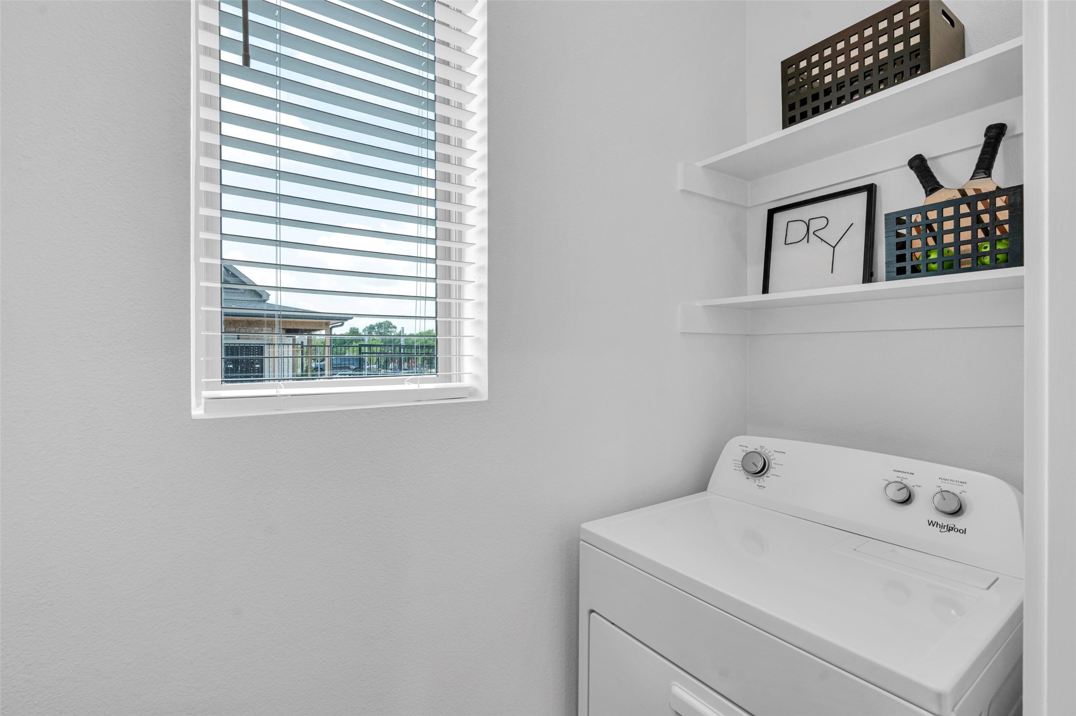 1652-101 Spaniel Avenue Rowlett, TX 75089 - Photo 27 of 41 a utility room with dryer and washer