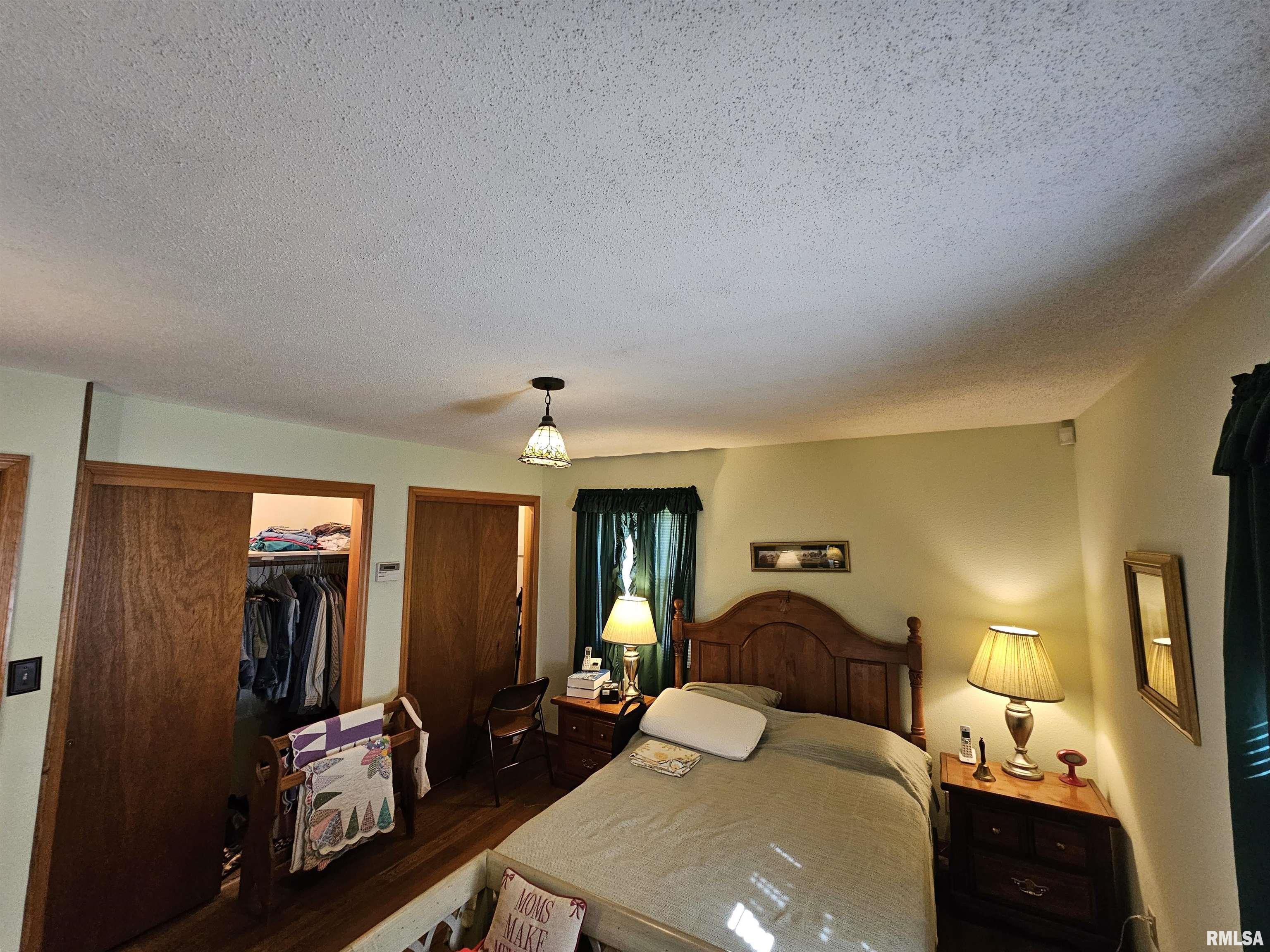 2222 Pine Street Eldorado, IL 62930 - Photo 15 of 31