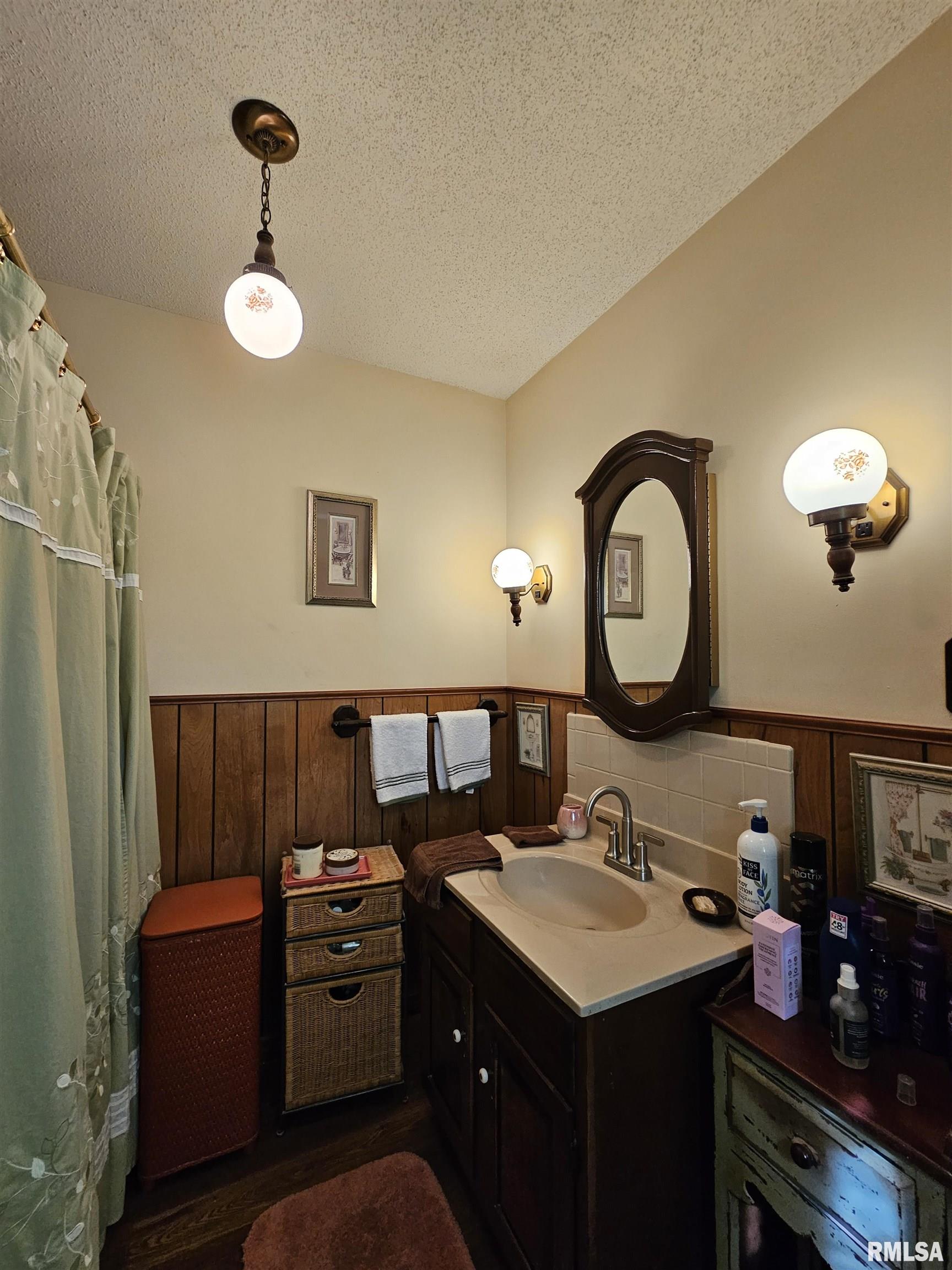 2222 Pine Street Eldorado, IL 62930 - Photo 17 of 31