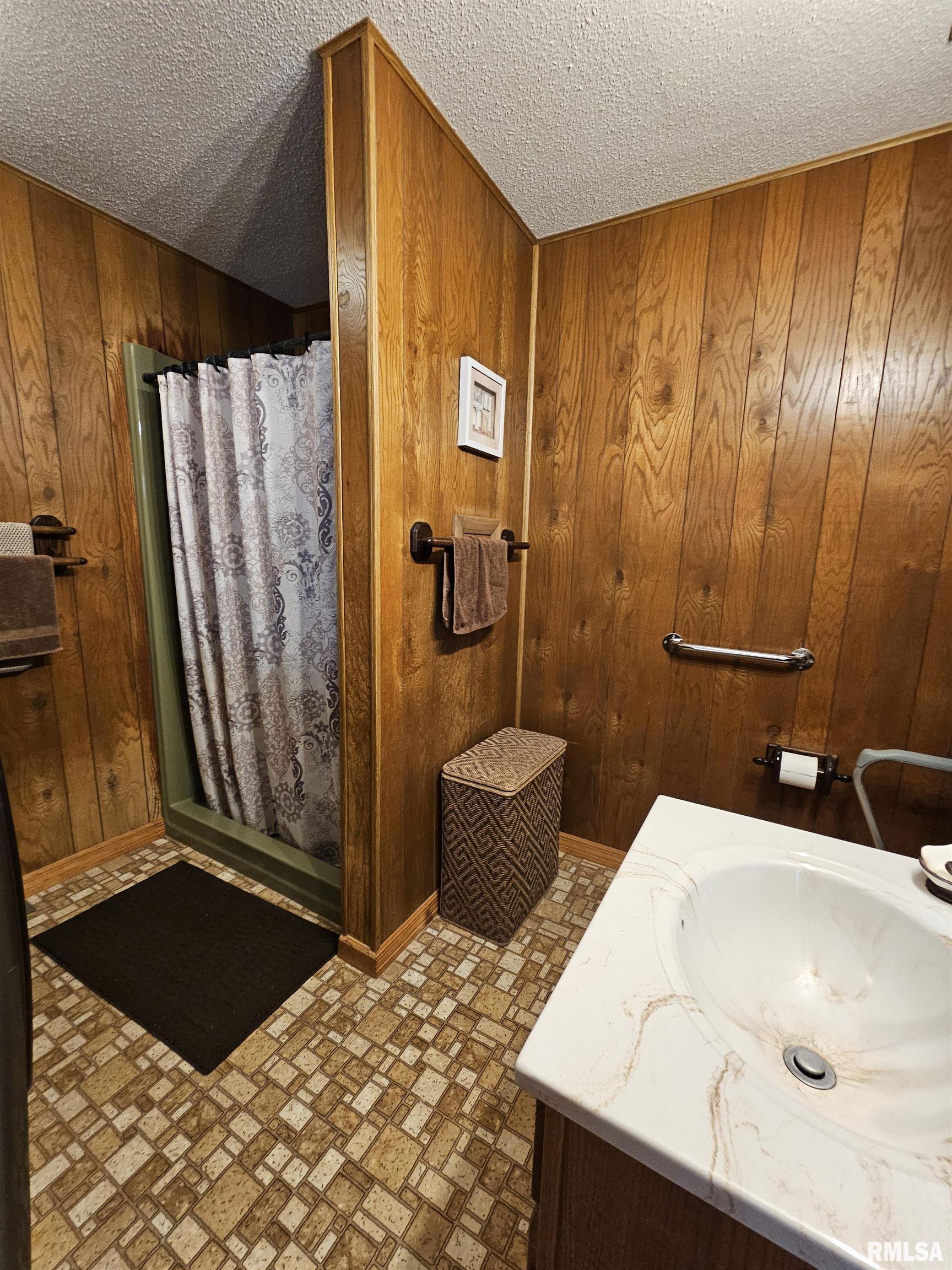 2222 Pine Street Eldorado, IL 62930 - Photo 21 of 31