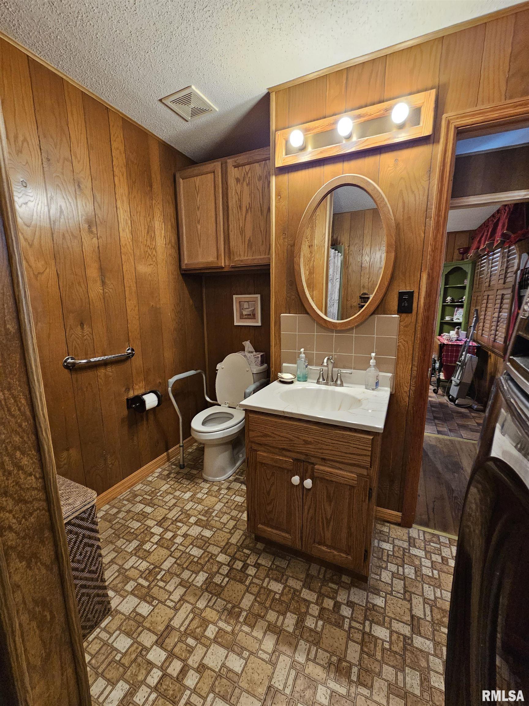 2222 Pine Street Eldorado, IL 62930 - Photo 22 of 31