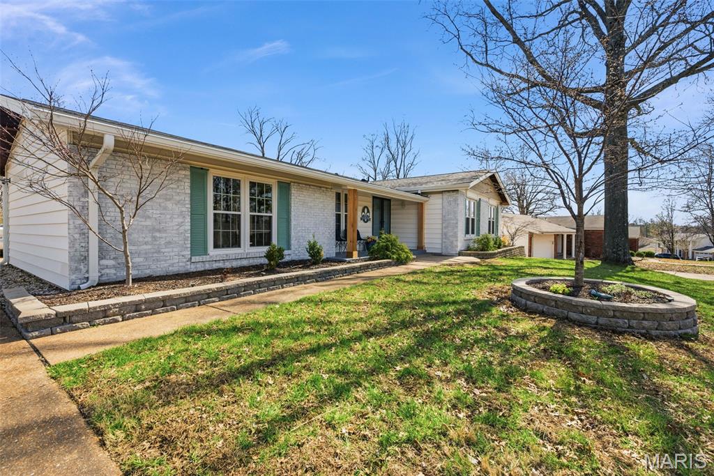 1204 Cedar Creek Road Chesterfield, MO 63017 - Photo 4 of 73