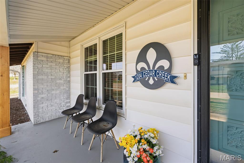 1204 Cedar Creek Road Chesterfield, MO 63017 - Photo 8 of 73