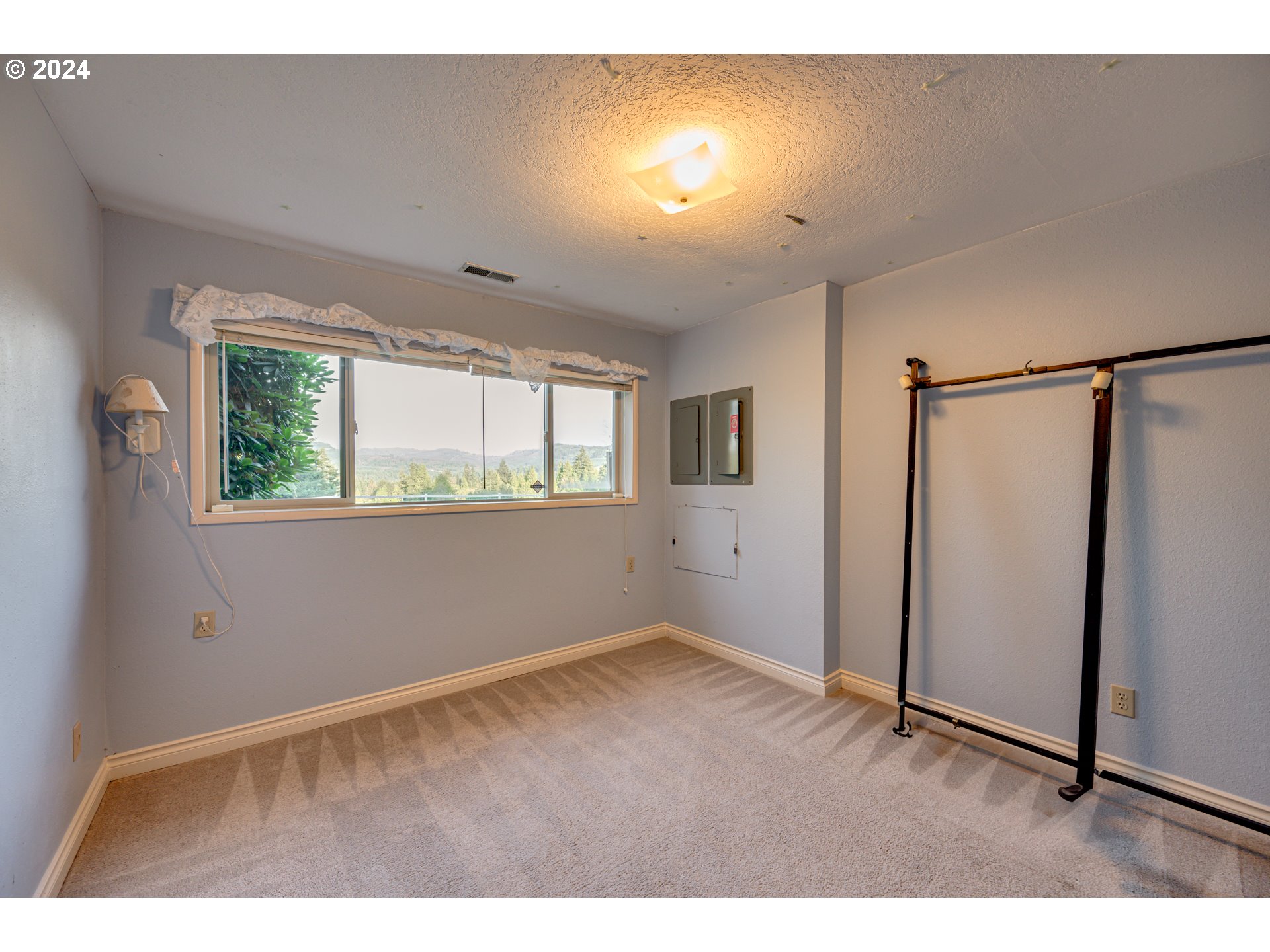 735 North Maple Hill Road Kelso, WA 98626 - Photo 26 of 48 Gallery Image 26