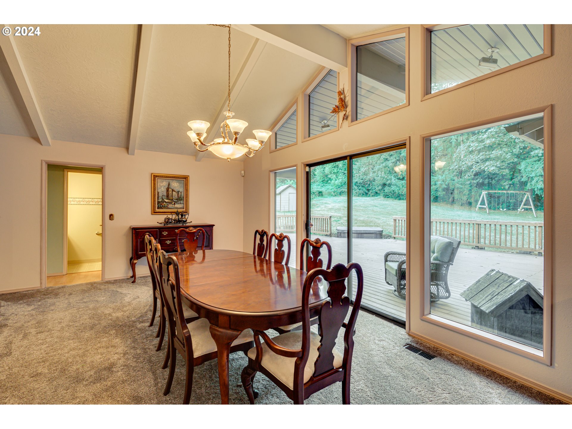 735 North Maple Hill Road Kelso, WA 98626 - Photo 9 of 48 Gallery Image 9