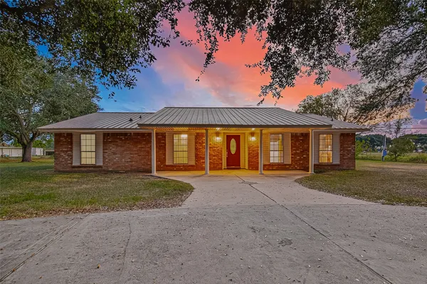 $598,000 | 3122 Kueck Road, Rosenberg, TX 77471