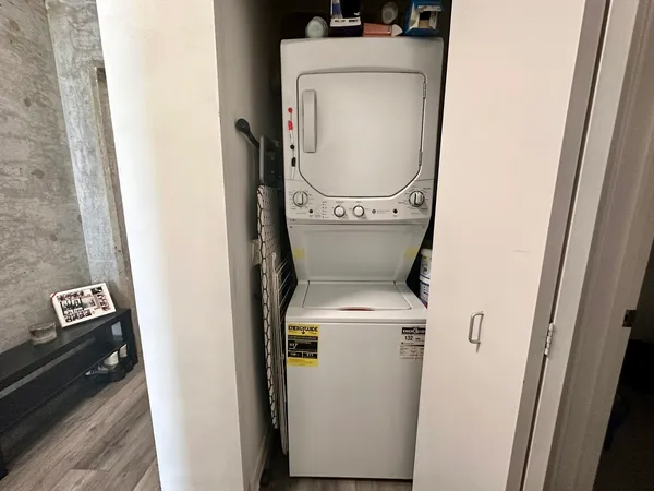 $2,450 | 235 West Van Buren Street, Unit 4409, Chicago, IL 60607