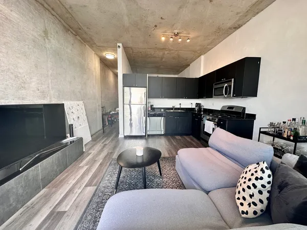 $2,450 | 235 West Van Buren Street, Unit 4409, Chicago, IL 60607