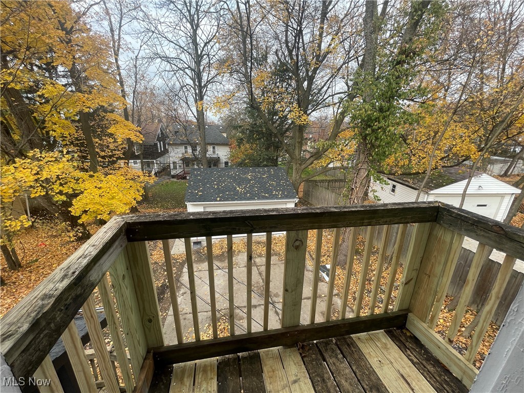 3235 Oak Road Cleveland, OH 44118 - Photo 23 of 47 View of deck from Bedroom 3