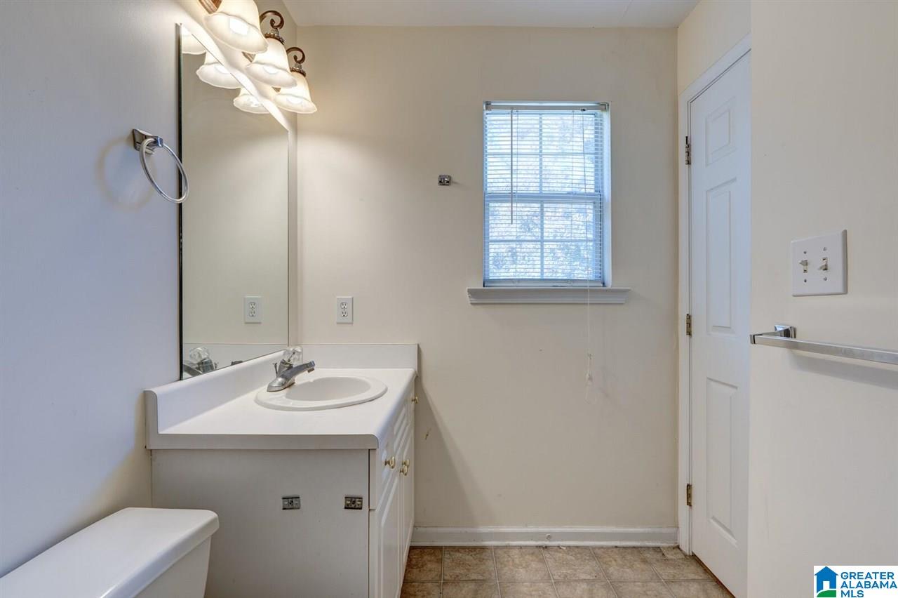 201 Willow Point Circle Alabaster, AL 35007 - Photo 22 of 25 Gallery Image 22