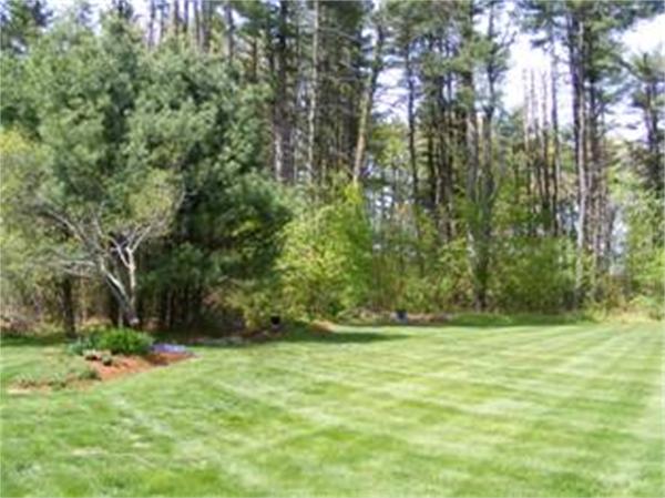 175 Whitman Road Groton, MA 01450 - Photo 3 of 22