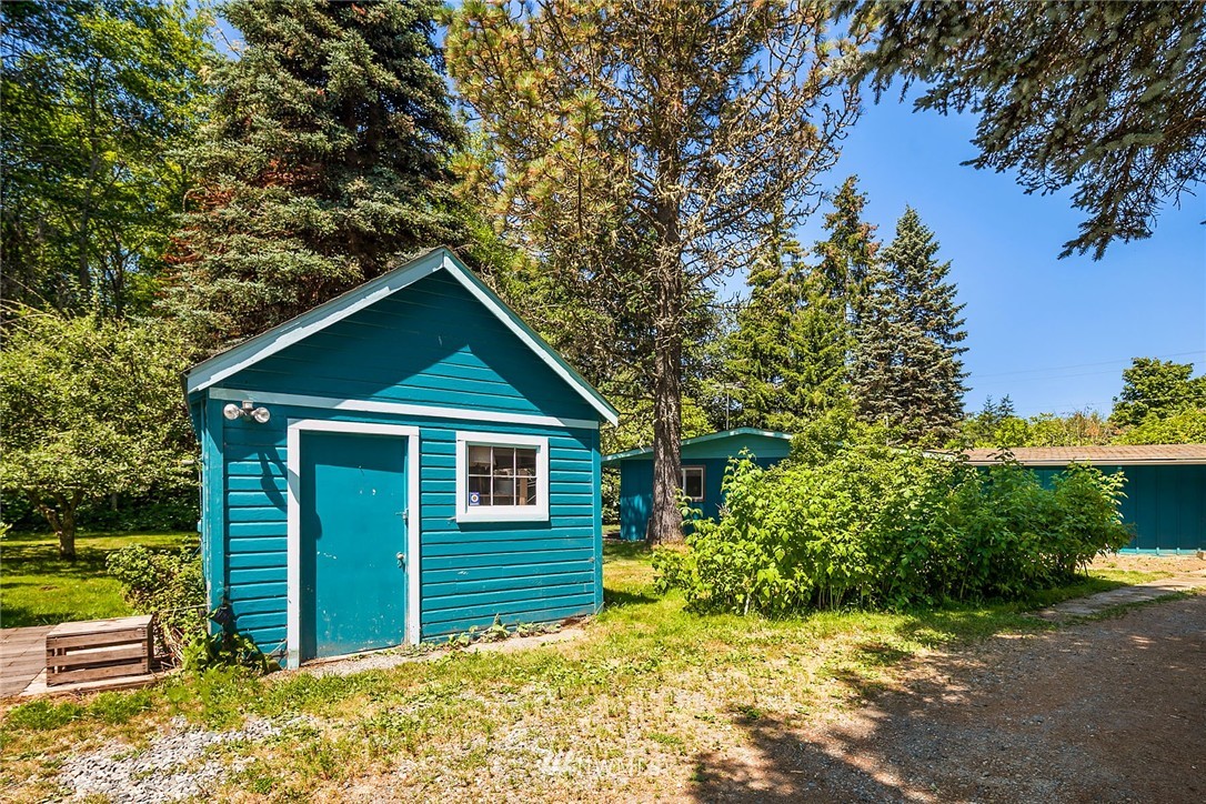 10329 Southwest Bank Road Vashon, WA 98070 - Photo 15 of 24 Gallery Image 15