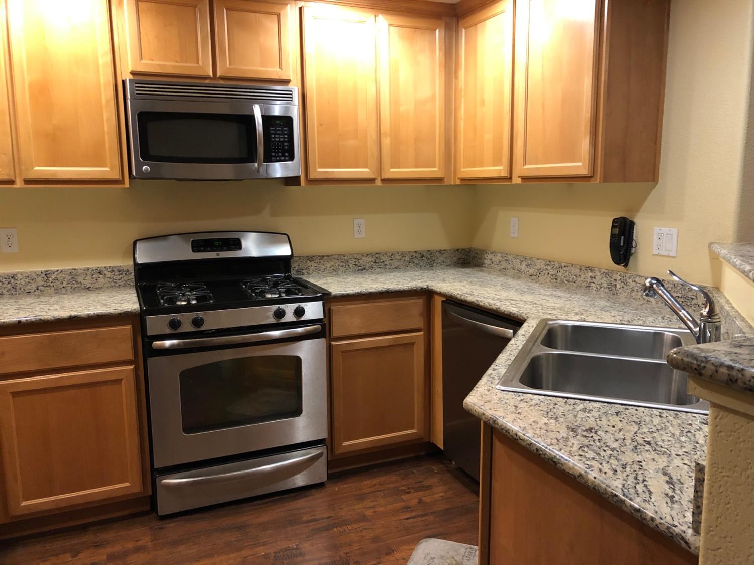 2057 Boccioni Lane Clovis, CA 93611 - Photo 14 of 33