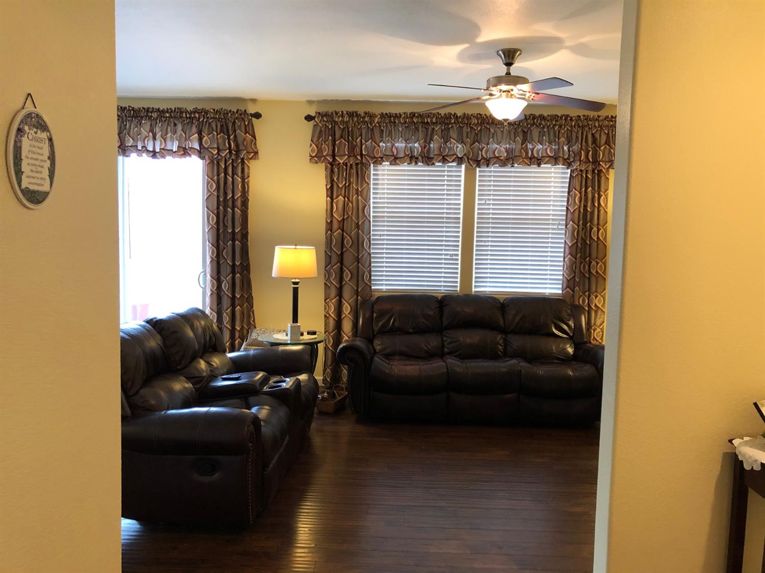 2057 Boccioni Lane Clovis, CA 93611 - Photo 7 of 33