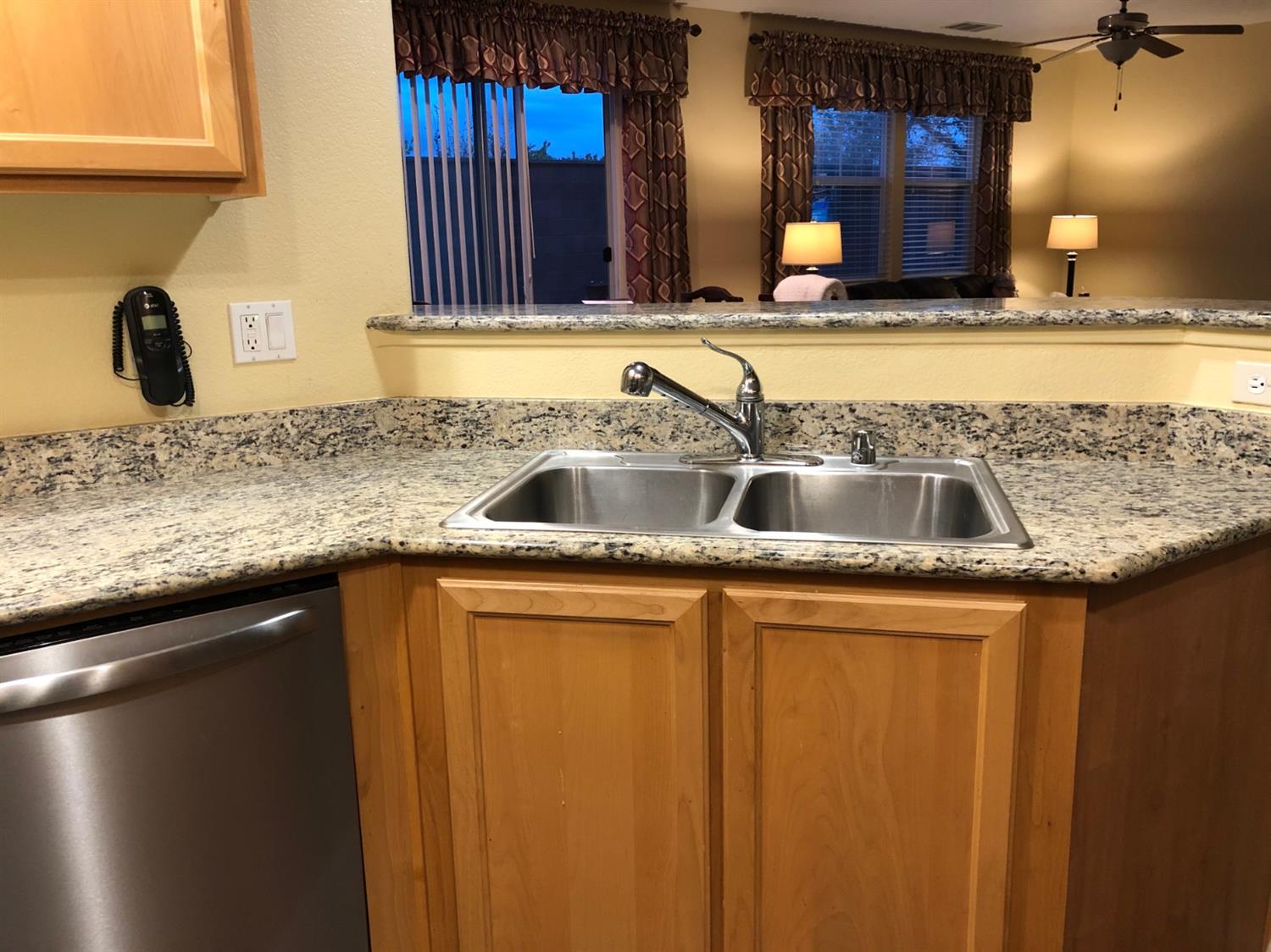 2057 Boccioni Lane Clovis, CA 93611 - Photo 10 of 33