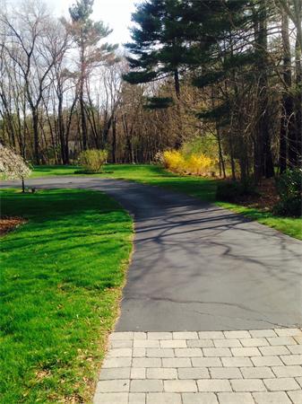7 Richard Circle Andover, MA 01810 - Photo 18 of 20 Gallery Image 18