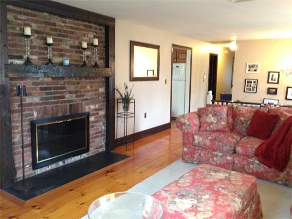 7 Richard Circle Andover, MA 01810 - Photo 2 of 20 Gallery Image 2