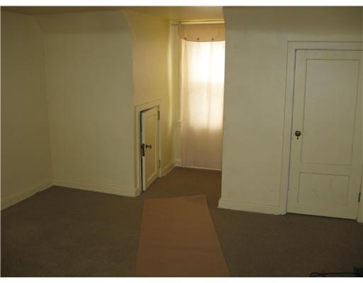 5 MacArthur Way McKees Rocks, PA 15136 - Photo 8 of 13 Bedroom. 11X12 BEDROOM #3