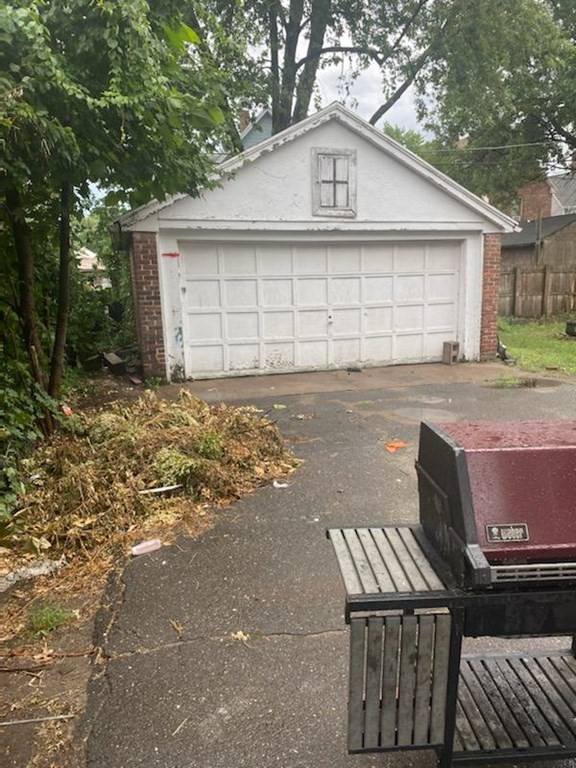 91-93 Grover Street Springfield, MA 01104 - Photo 6 of 12 a view of backyard of house