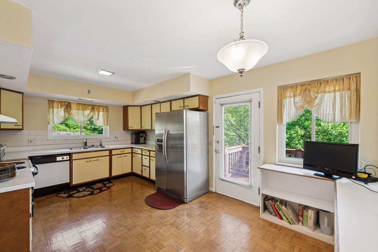 3609 Section Road, Unit 2 Cincinnati, OH 45237 - Photo 8 of 34 Gallery Image 8