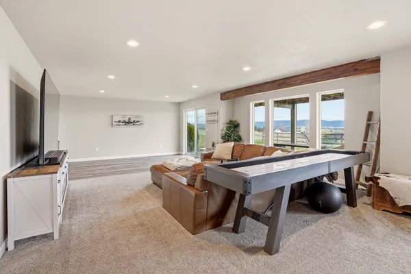$1,195,000 | 10909 South Bruna Road, Valleyford, WA 99036