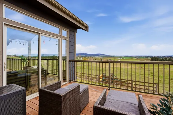 $1,195,000 | 10909 South Bruna Road, Valleyford, WA 99036
