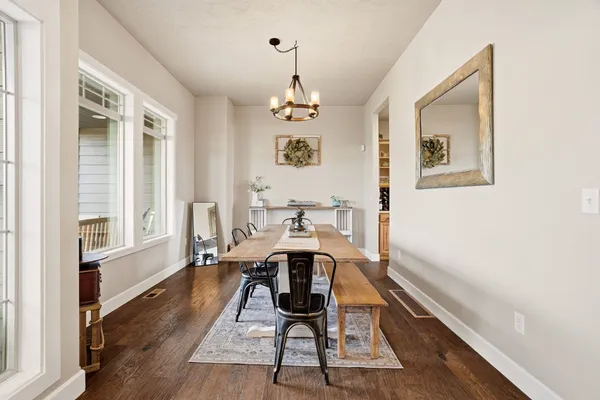 $1,195,000 | 10909 South Bruna Road, Valleyford, WA 99036