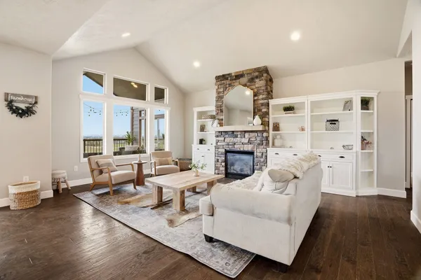 $1,195,000 | 10909 South Bruna Road, Valleyford, WA 99036