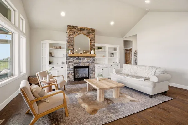 $1,195,000 | 10909 South Bruna Road, Valleyford, WA 99036