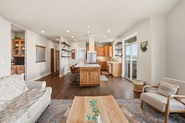 $1,195,000 | 10909 South Bruna Road, Valleyford, WA 99036