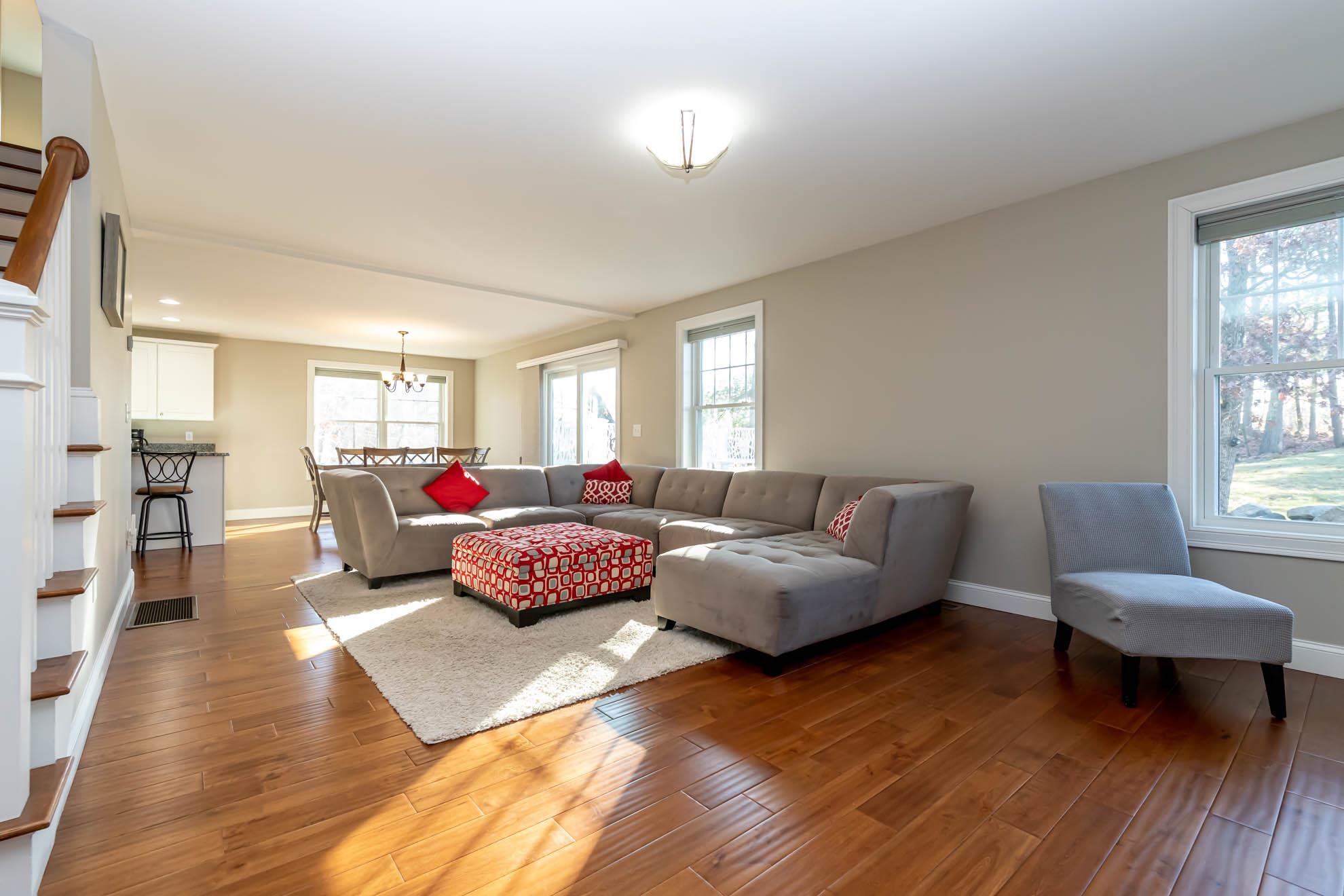 25 2nd Street Hudson, NH 03051 - Photo 3 of 32