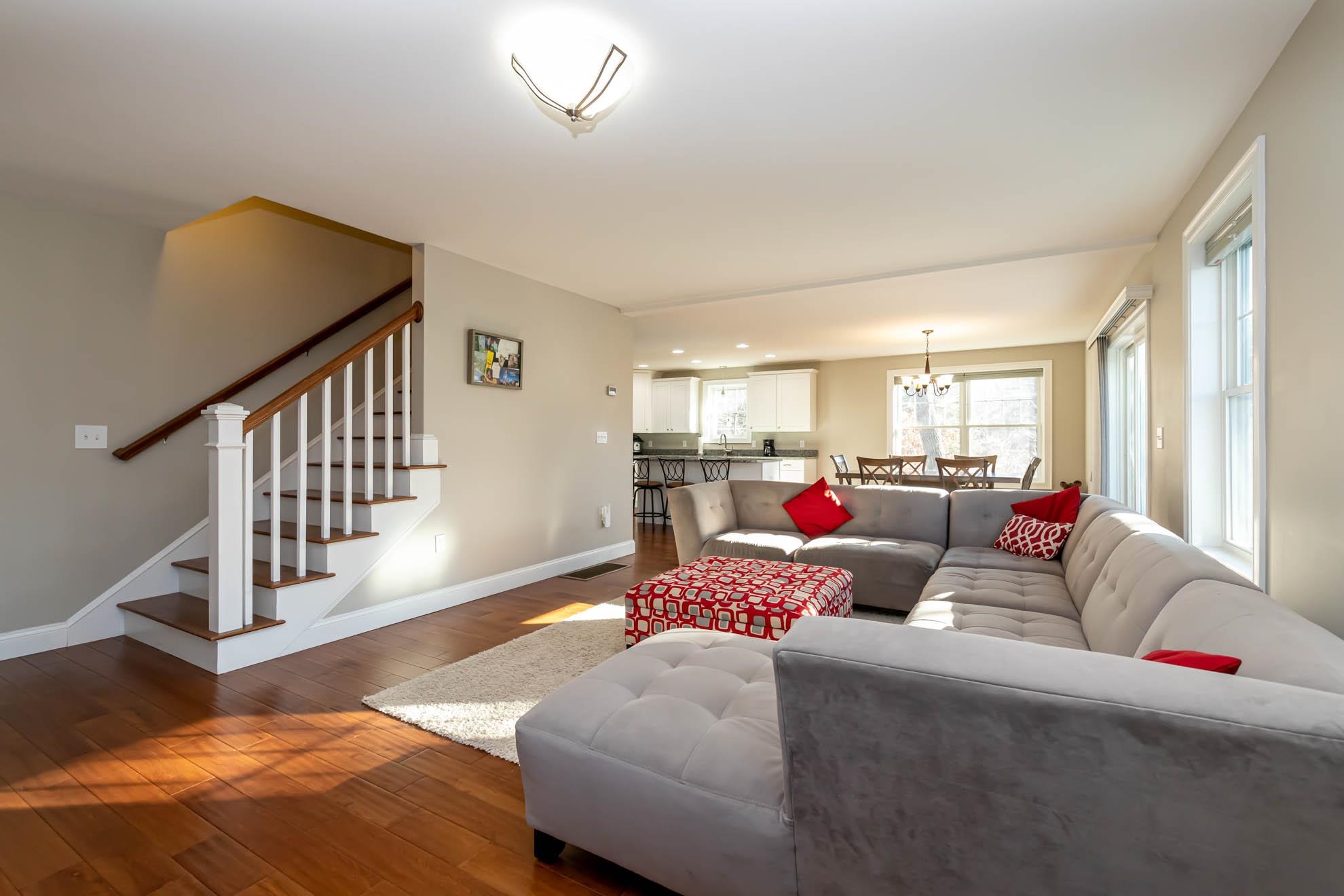 25 2nd Street Hudson, NH 03051 - Photo 4 of 32