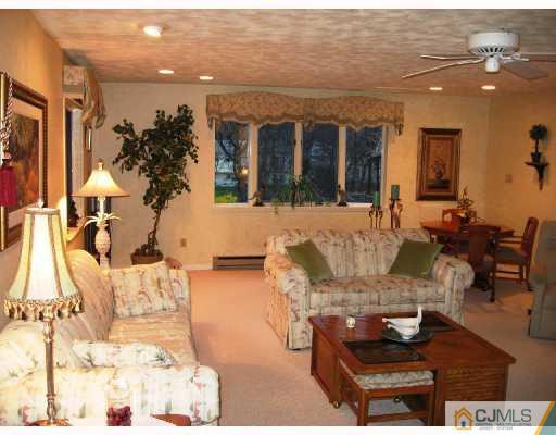 13 Drake Road Somerset, NJ 08873 - Photo 8 of 10